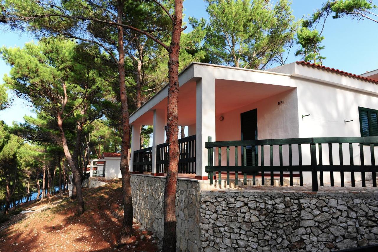 Gattarella Family Resort - Self Catering Accommodations In The Pinewood Vieste Exterior photo