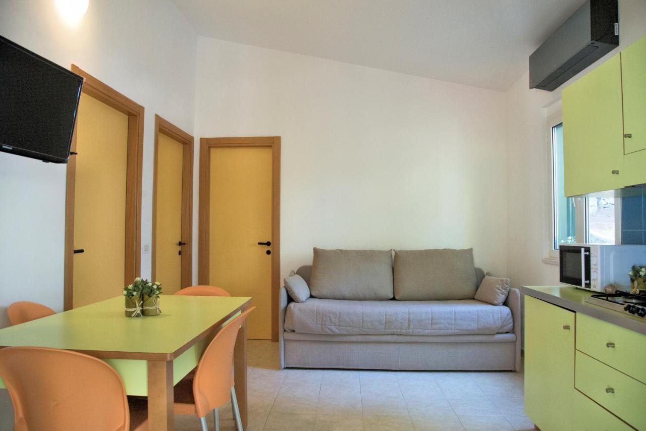 Gattarella Family Resort Puglia - Self Catering Accommodations In The Pinewood Vieste Exterior photo
